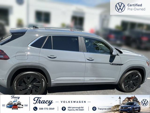 Certified 2024 Volkswagen Atlas Cross Sport SEL R-Line AWD/4WD image 9