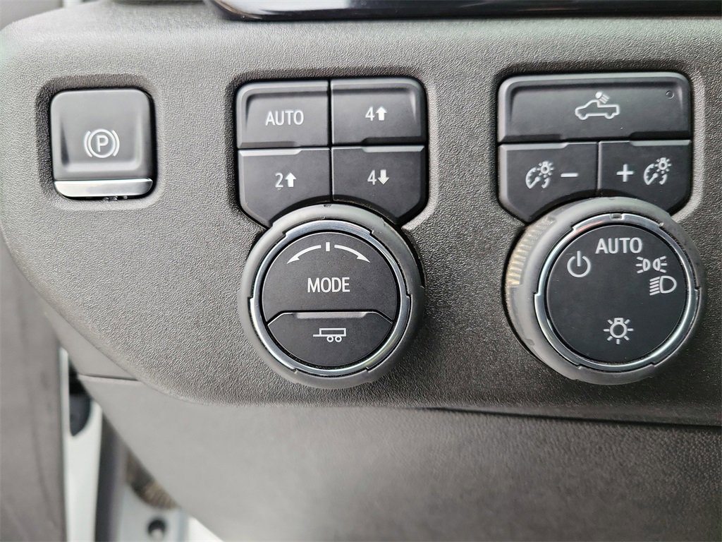 Used 2025 Chevrolet Silverado 1500 LT image 21