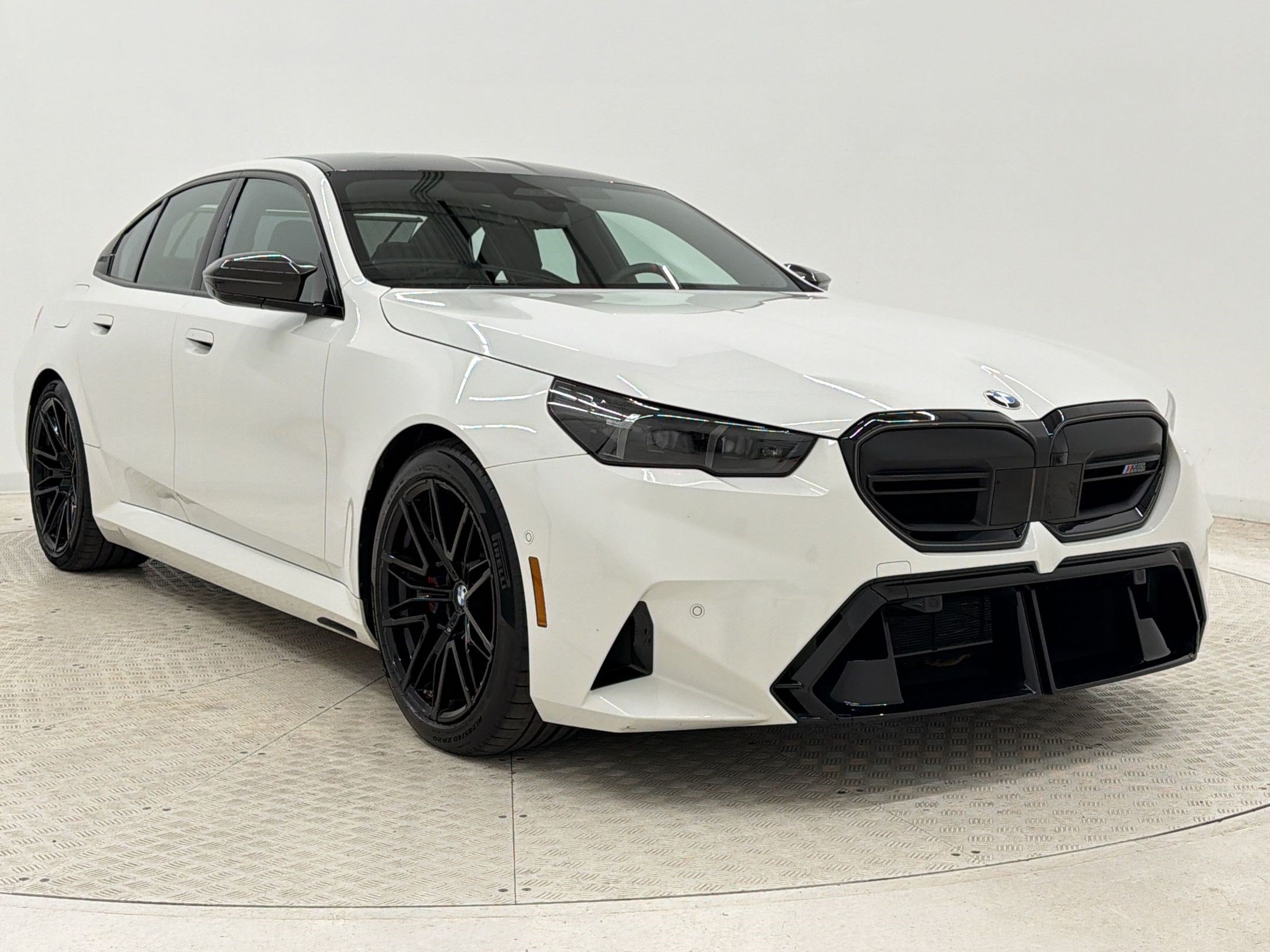 Certified 2025 BMW M5 w/ Carbon Package AWD/4WD image 7