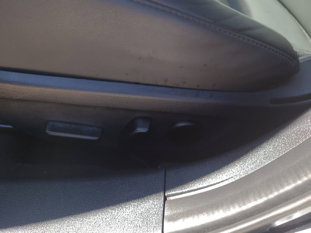 Used 2024 MAZDA MAZDA3 s image 17