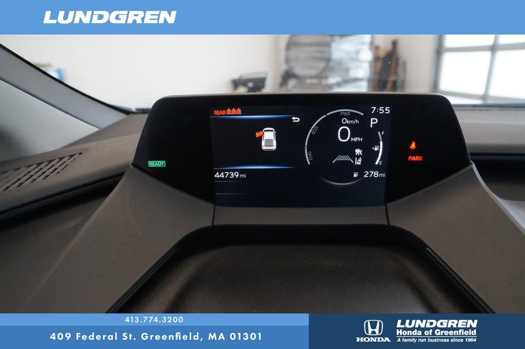 Used 2024 Toyota Prius LE image 19