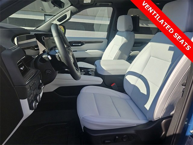 Certified 2025 Chevrolet Suburban Premier image 20