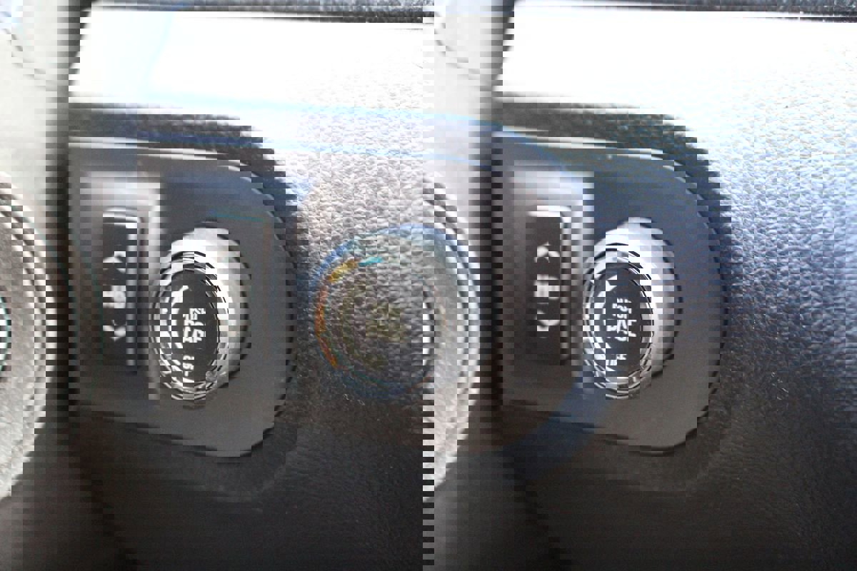 Used 2013 Chevrolet Camaro ZL1 image 23