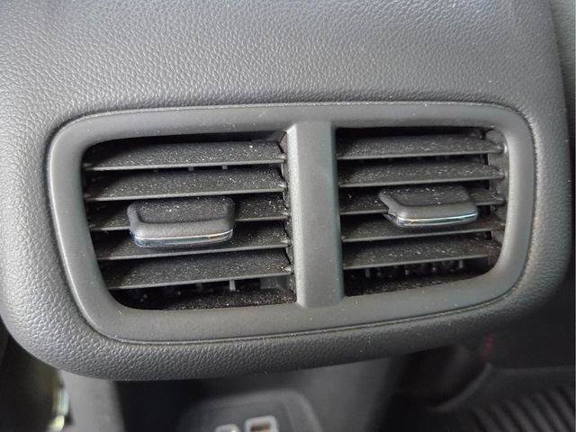 Certified 2022 Buick Envision Essence w/ Technology Package I FWD image 13