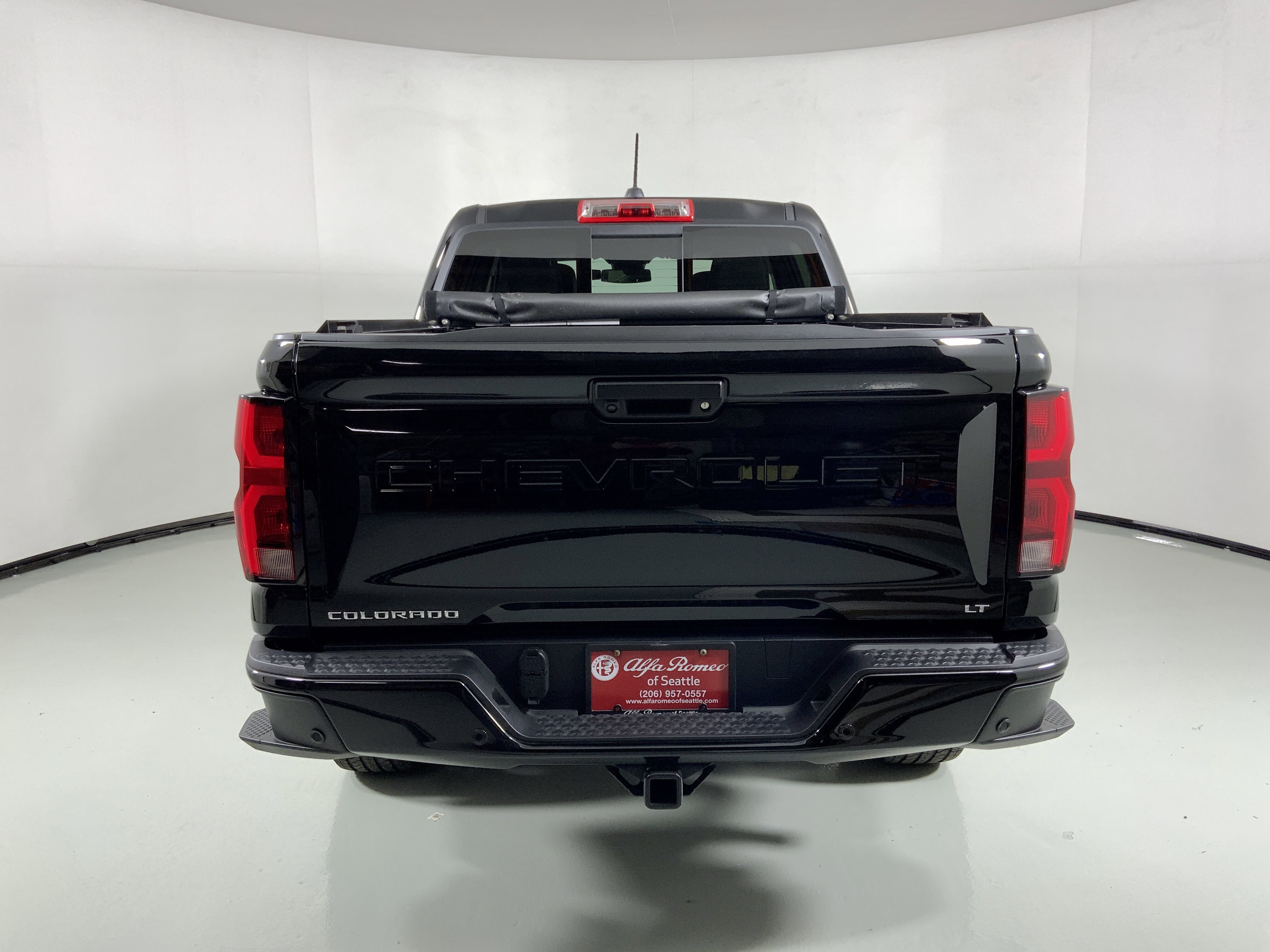 Used 2024 Chevrolet Colorado LT w/ LT Convenience Package III image 6