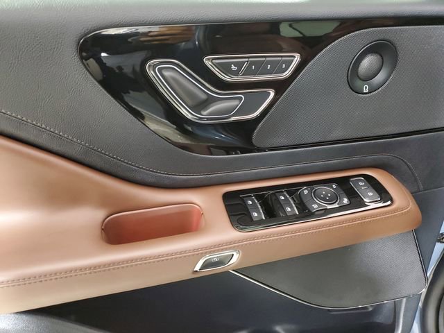 Used 2025 Lincoln Aviator Reserve w/ Illumination Package AWD/4WD image 20