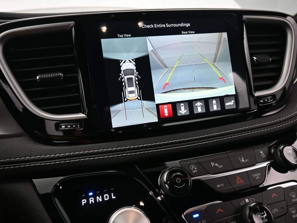 New 2026 Chrysler Pacifica Select image 35