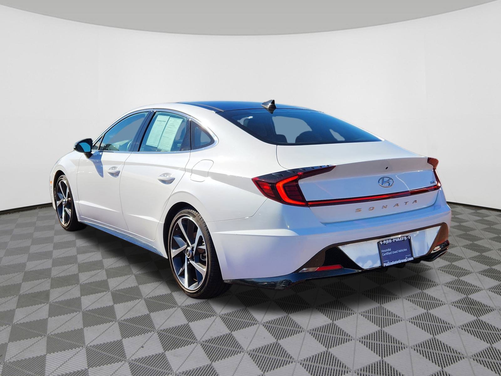 Used 2023 Hyundai Sonata SEL Plus image 4