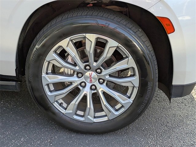 Used 2021 GMC Yukon Denali w/ Denali Ultimate Package image 11