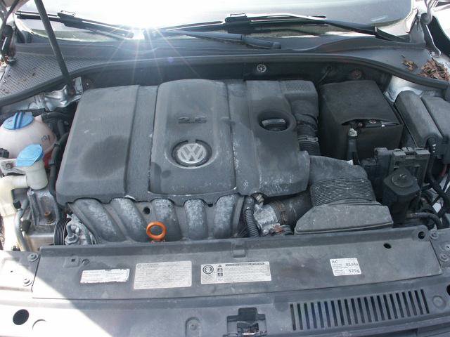 Used 2013 Volkswagen Passat 2.5 SE FWD image 16