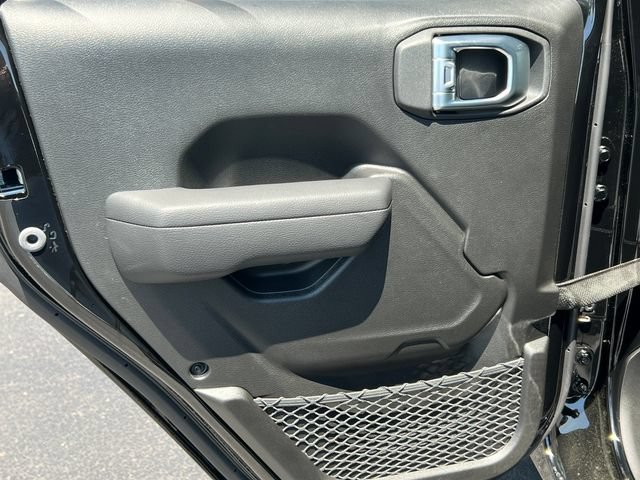 New 2026 Jeep Gladiator Sport AWD/4WD image 32
