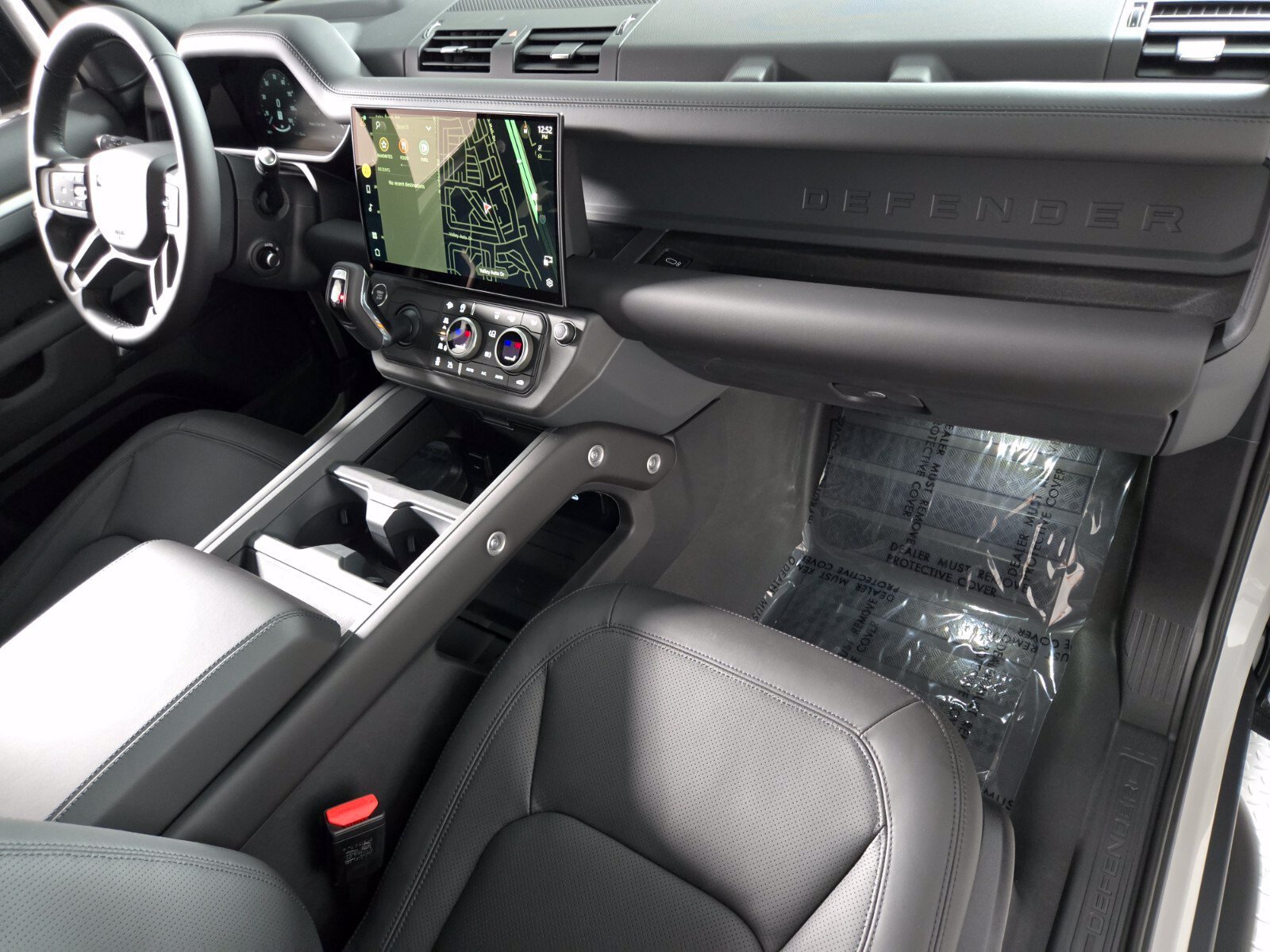 New 2026 Land Rover Defender 130 X-Dynamic SE AWD/4WD image 21