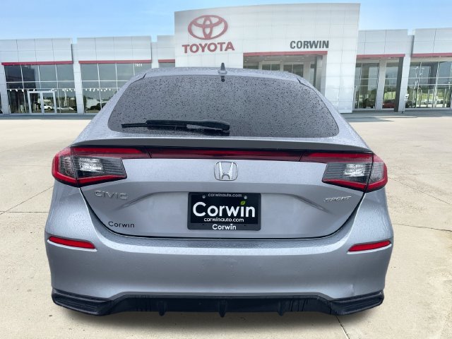 Used 2023 Honda Civic Sport image 4