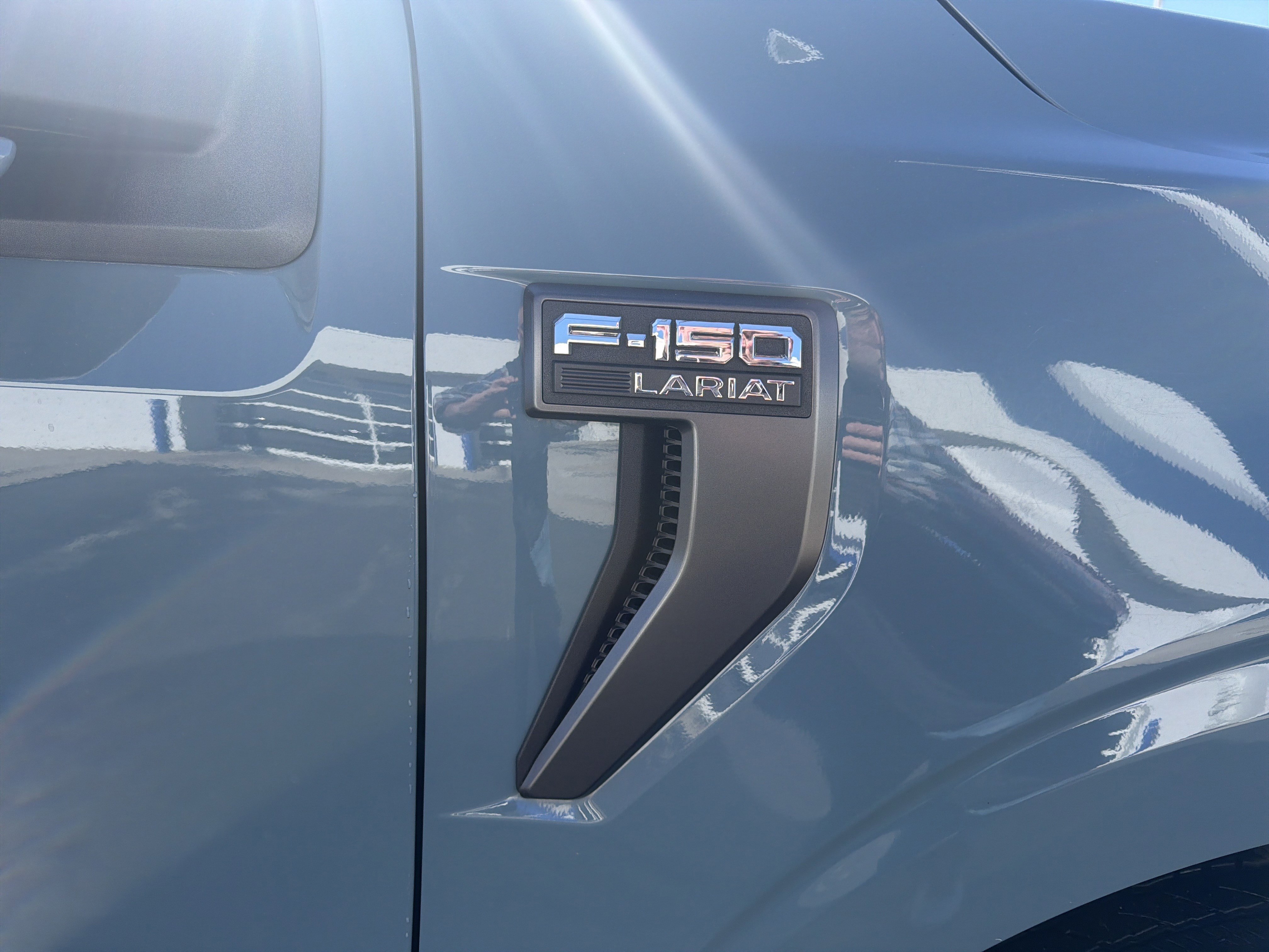 Certified 2023 Ford F150 Lariat image 7