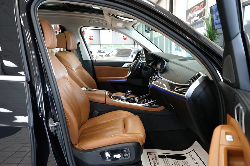 Used 2019 BMW X7 xDrive50i w/ Premium Package AWD/4WD image 56