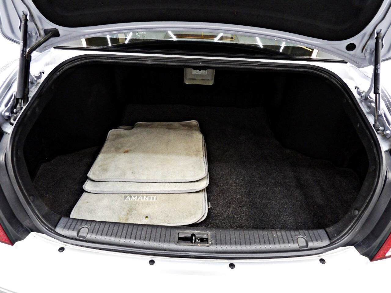 Used 2007 Kia Amanti w/ Leather Pkg image 15