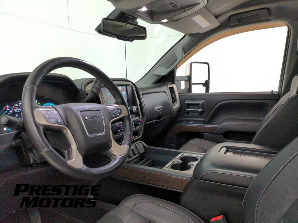 Used 2019 GMC Sierra 3500 Denali AWD/4WD image 16