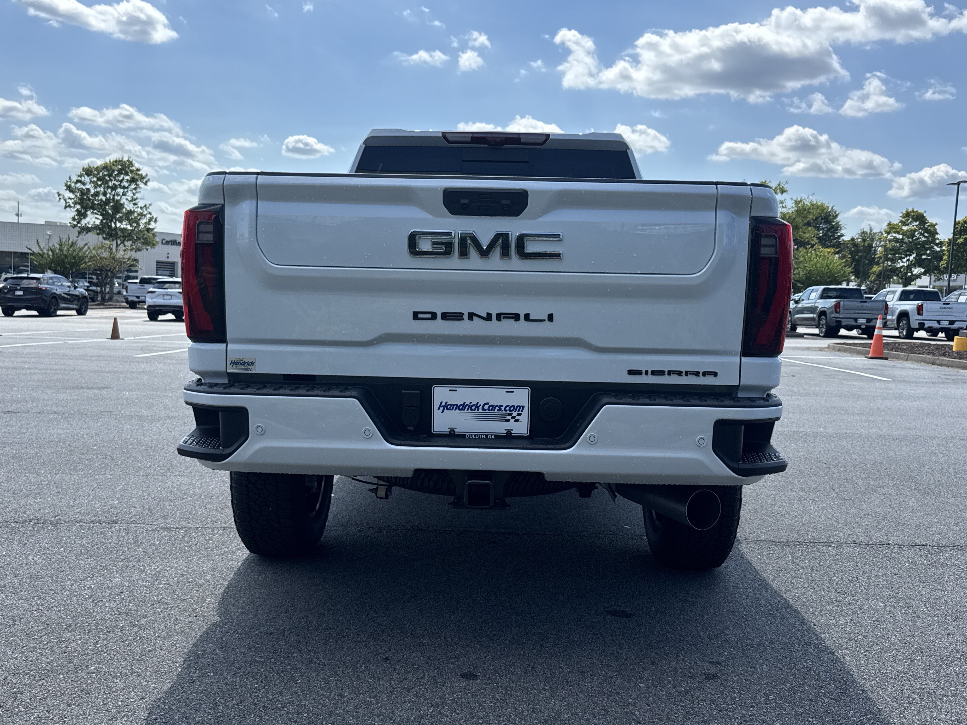 New 2026 GMC Sierra 2500 Denali Ultimate w/ LPO, Black Badging Package AWD/4WD image 9