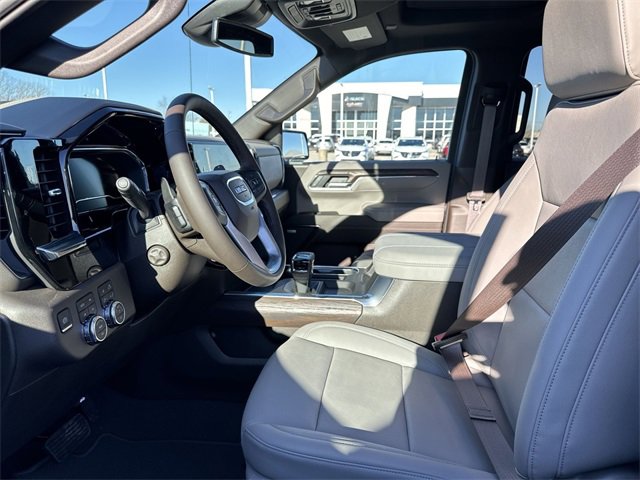 Used 2024 GMC Sierra 1500 SLT w/ SLT Premium Plus Package image 11