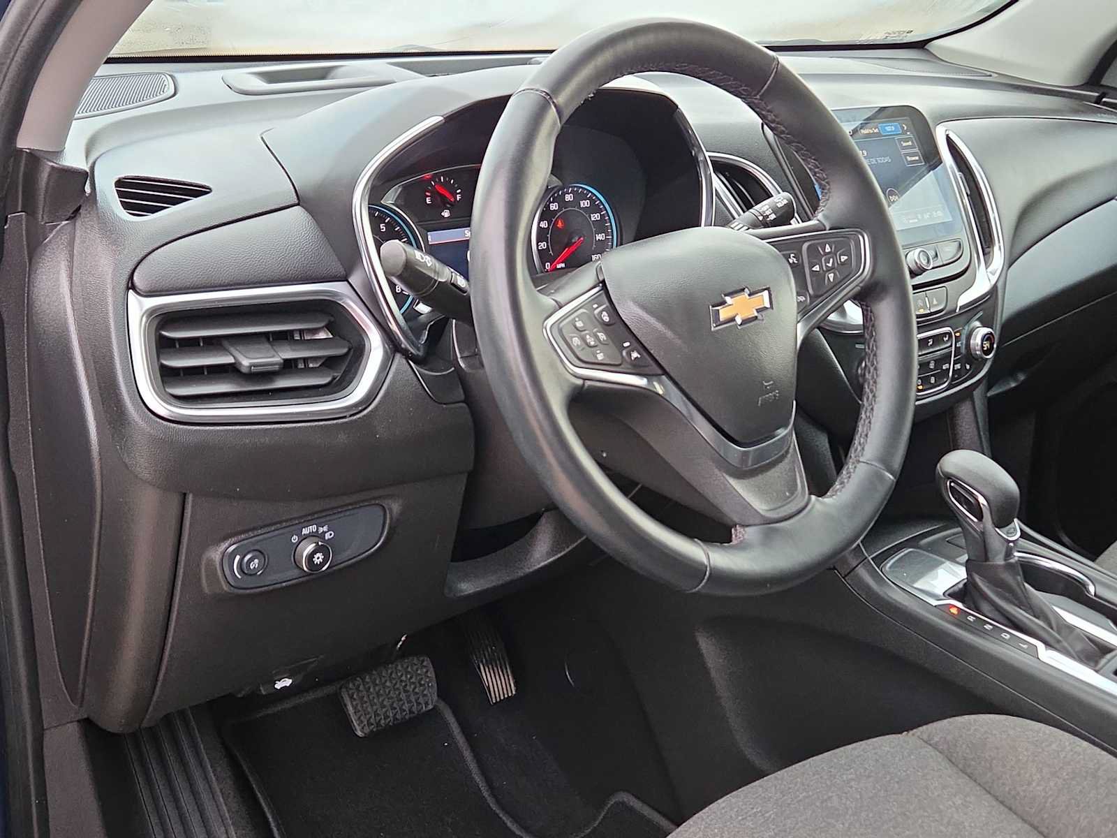 Used 2024 Chevrolet Equinox LT FWD image 10