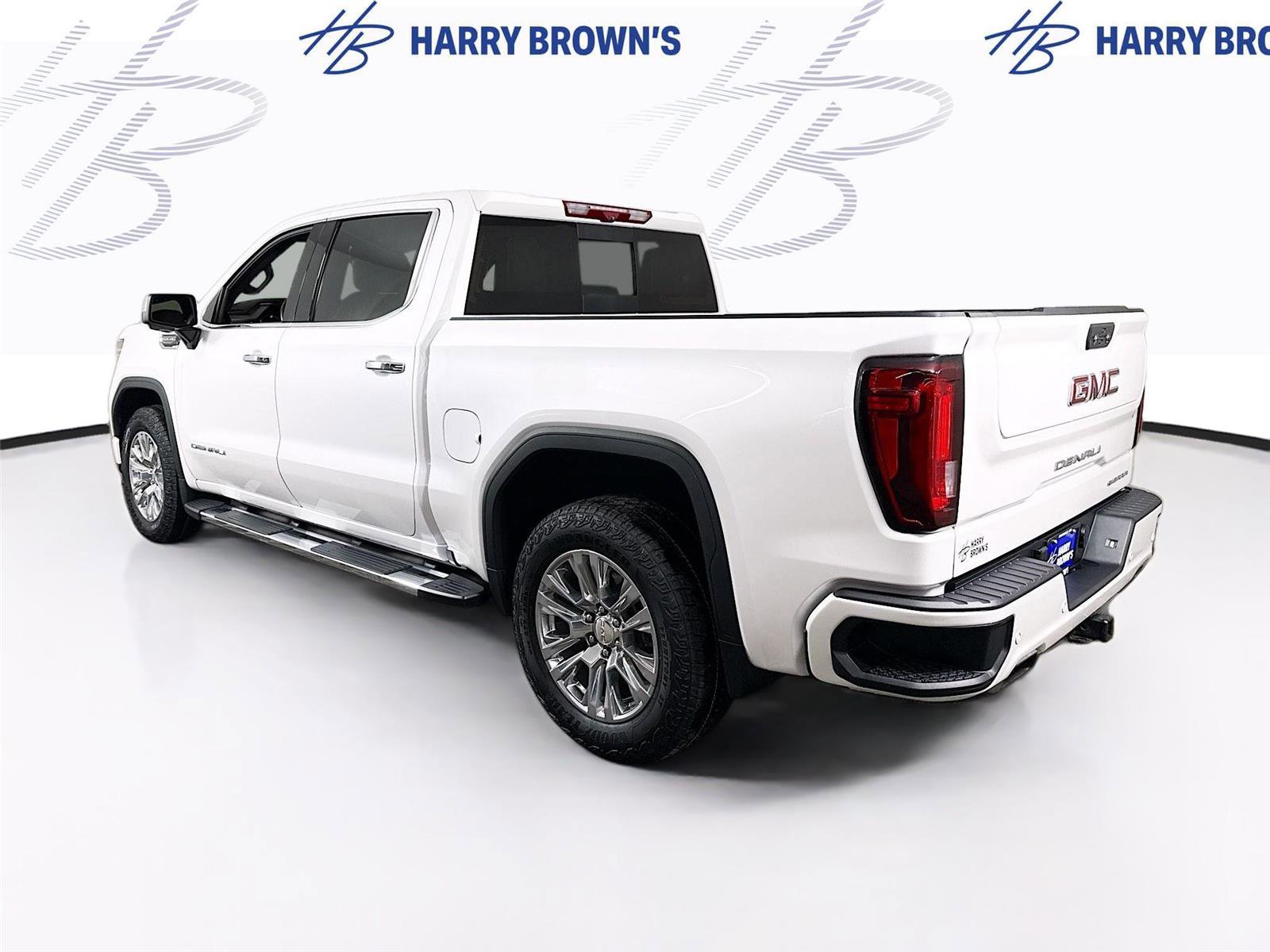 Used 2023 GMC Sierra 1500 Denali w/ Technology Package AWD/4WD image 29