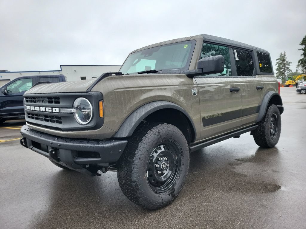 New 2026 Ford Bronco Big Bend w/ Black Diamond Package AWD/4WD image 2