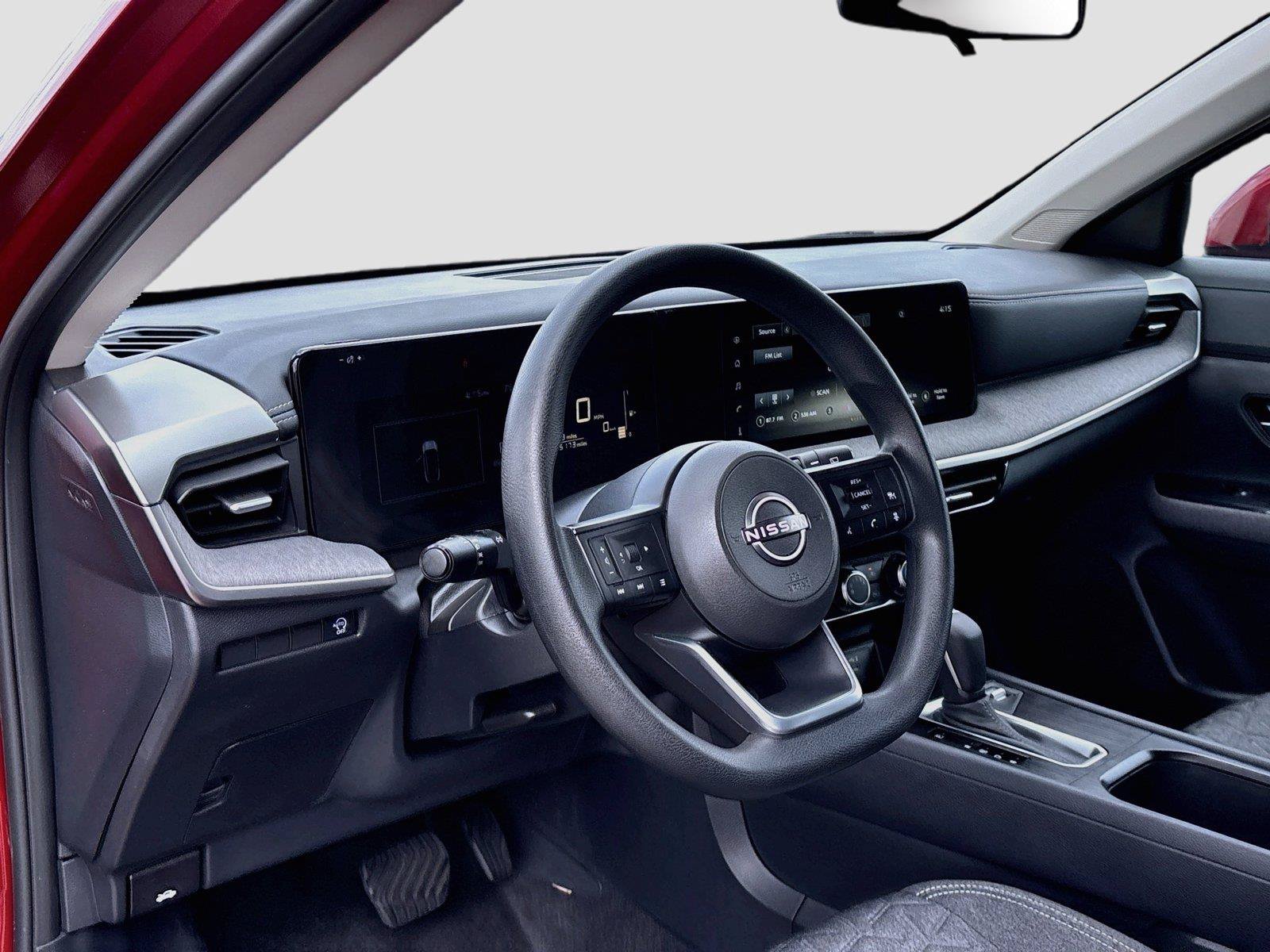 Used 2025 Nissan Kicks SV FWD image 9