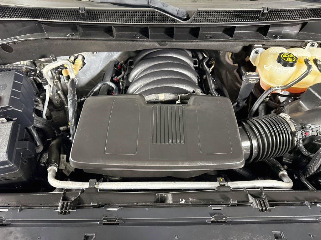 Used 2023 Cadillac Escalade Premium Luxury RWD image 38