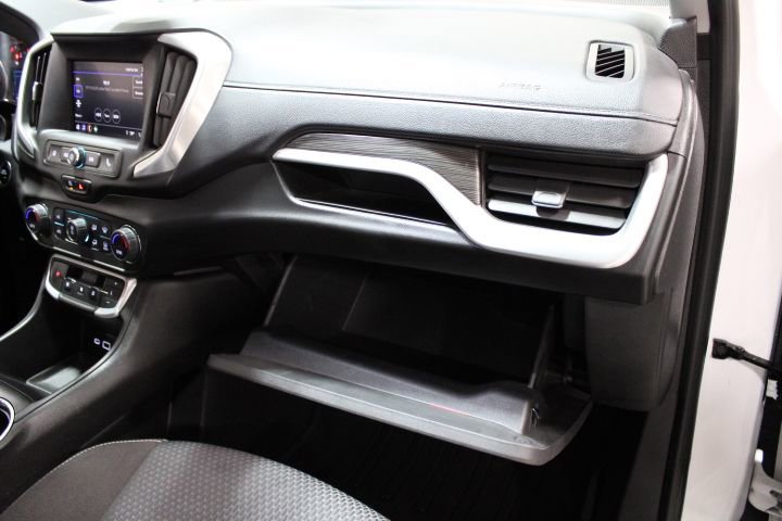 Certified 2022 GMC Terrain SLE w/ Driver Convenience Package image 27