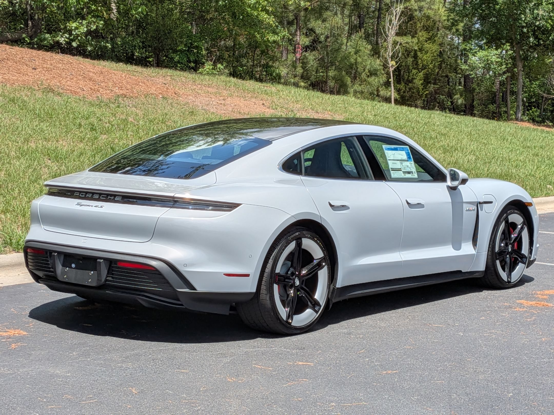 New 2026 Porsche Taycan 4S AWD/4WD image 31