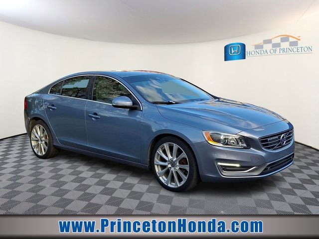 Used 2017 Volvo S60 T5 Inscription Platinum FWD image 1
