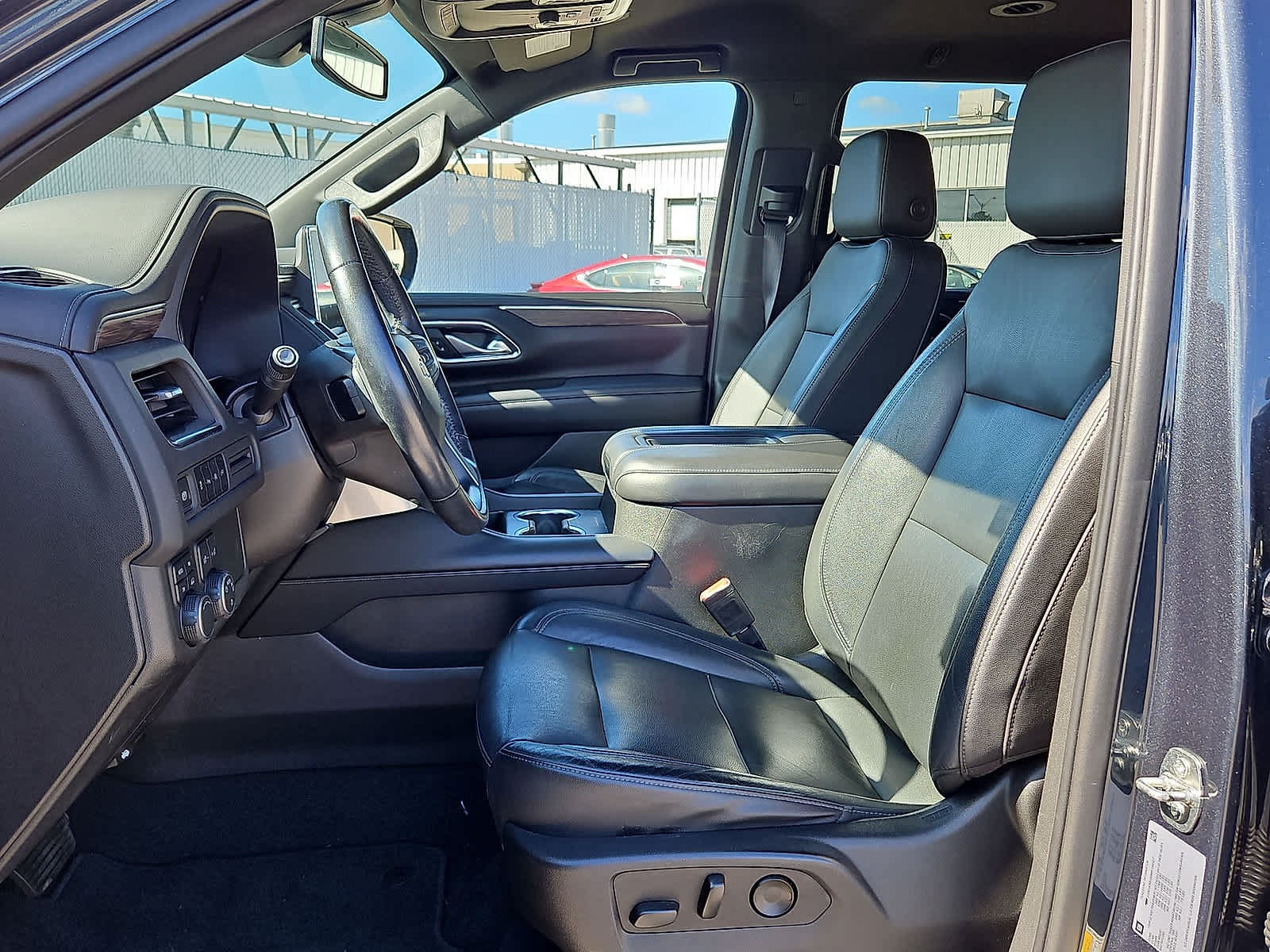 Used 2021 Chevrolet Tahoe LT AWD/4WD image 24