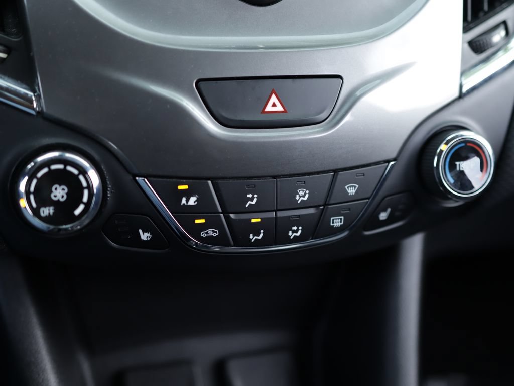 Used 2018 Chevrolet Cruze LT w/ Convenience Package FWD image 15