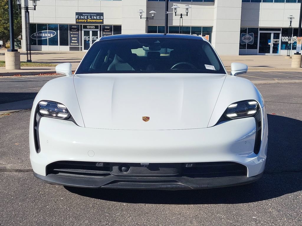 Used 2022 Porsche Taycan 4S image 9