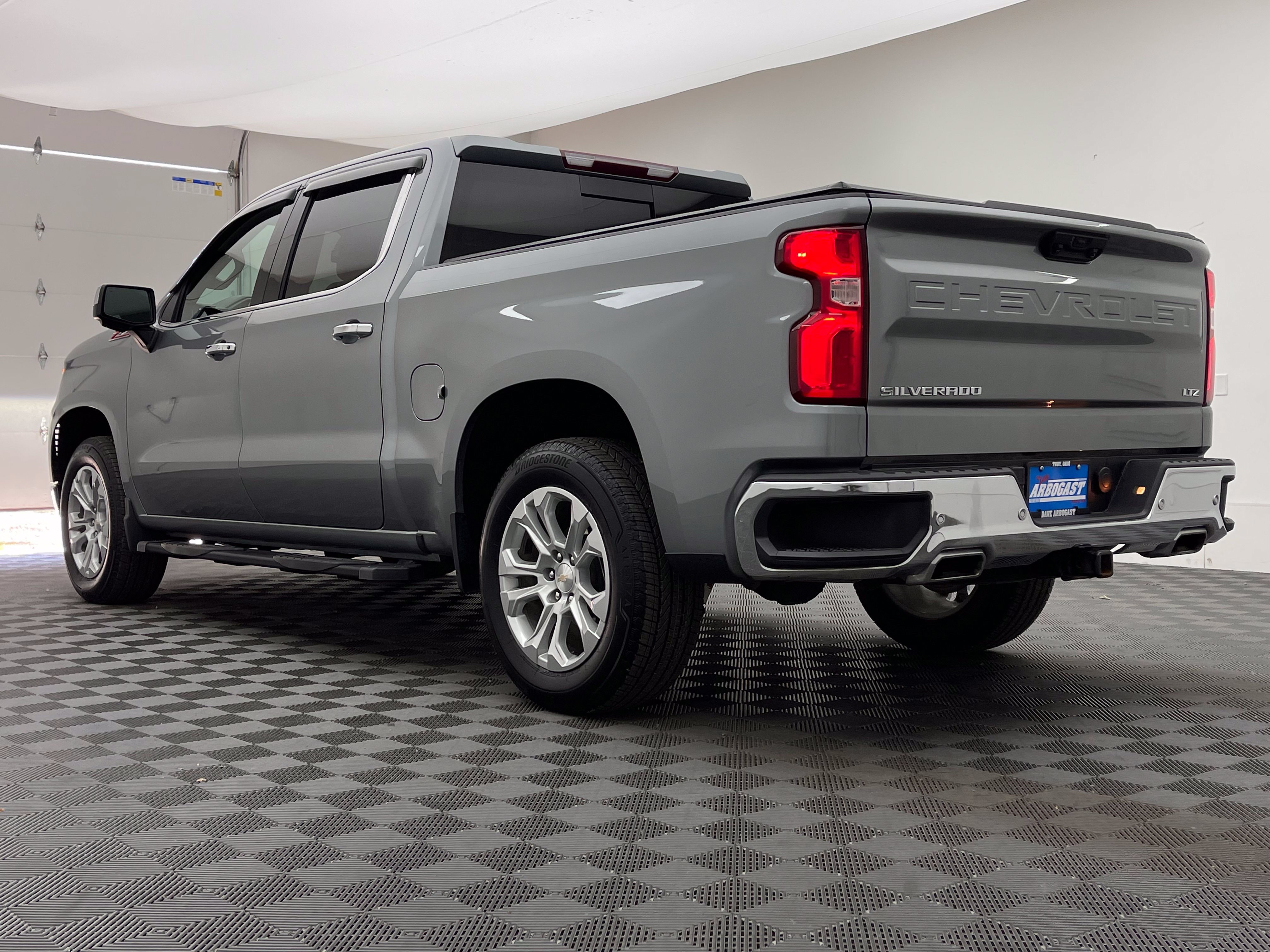 Used 2024 Chevrolet Silverado 1500 LTZ w/ LTZ Convenience Package II AWD/4WD image 11