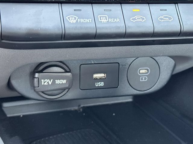 Certified 2025 Hyundai Elantra Sport FWD image 17