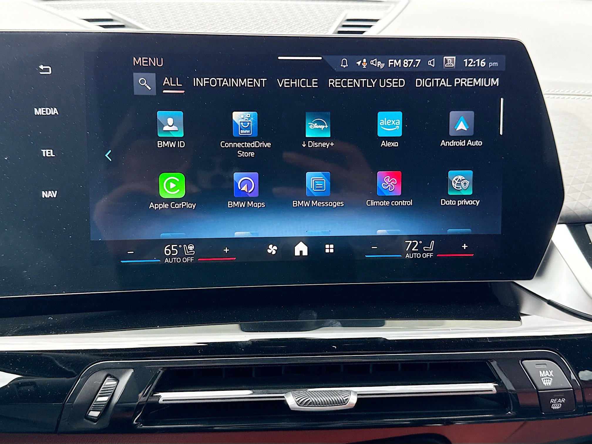 New 2026 BMW X2 xDrive28i w/ Technology Package AWD/4WD image 29