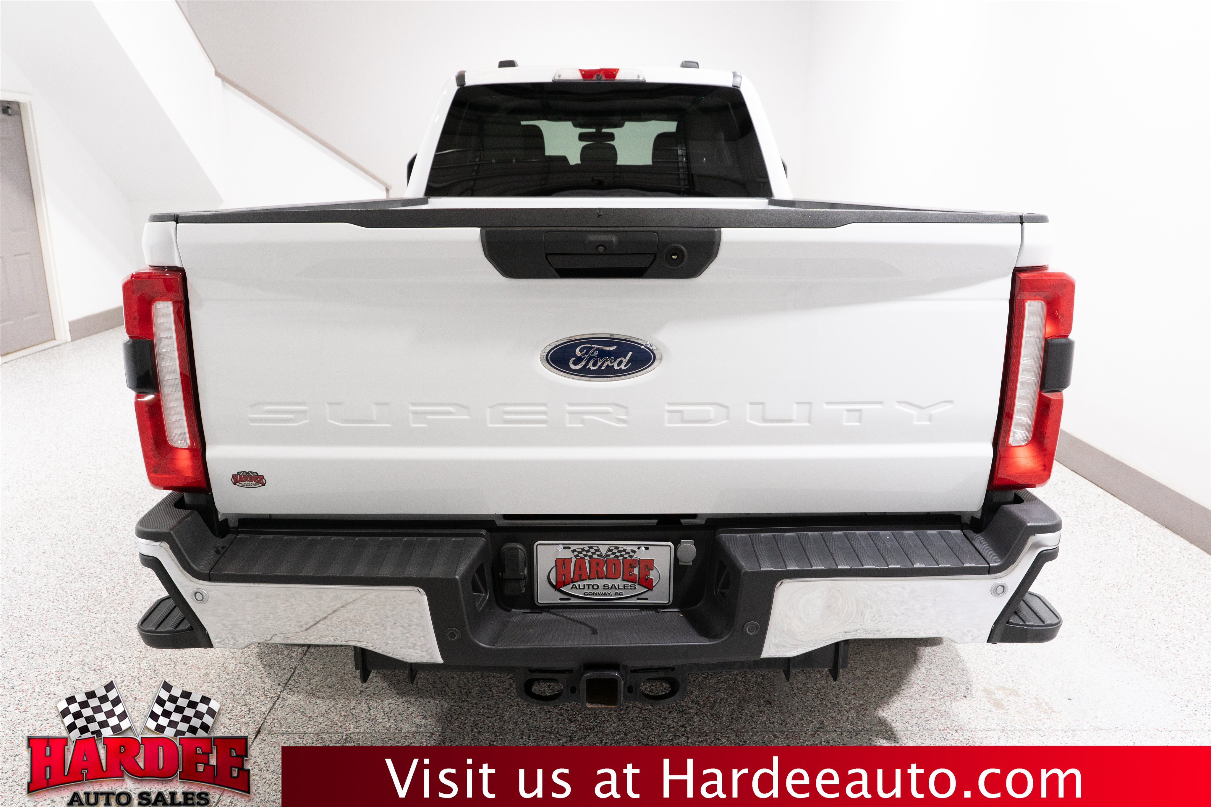 Used 2023 Ford F350 XLT w/ 360-Degree Camera Package AWD/4WD image 4