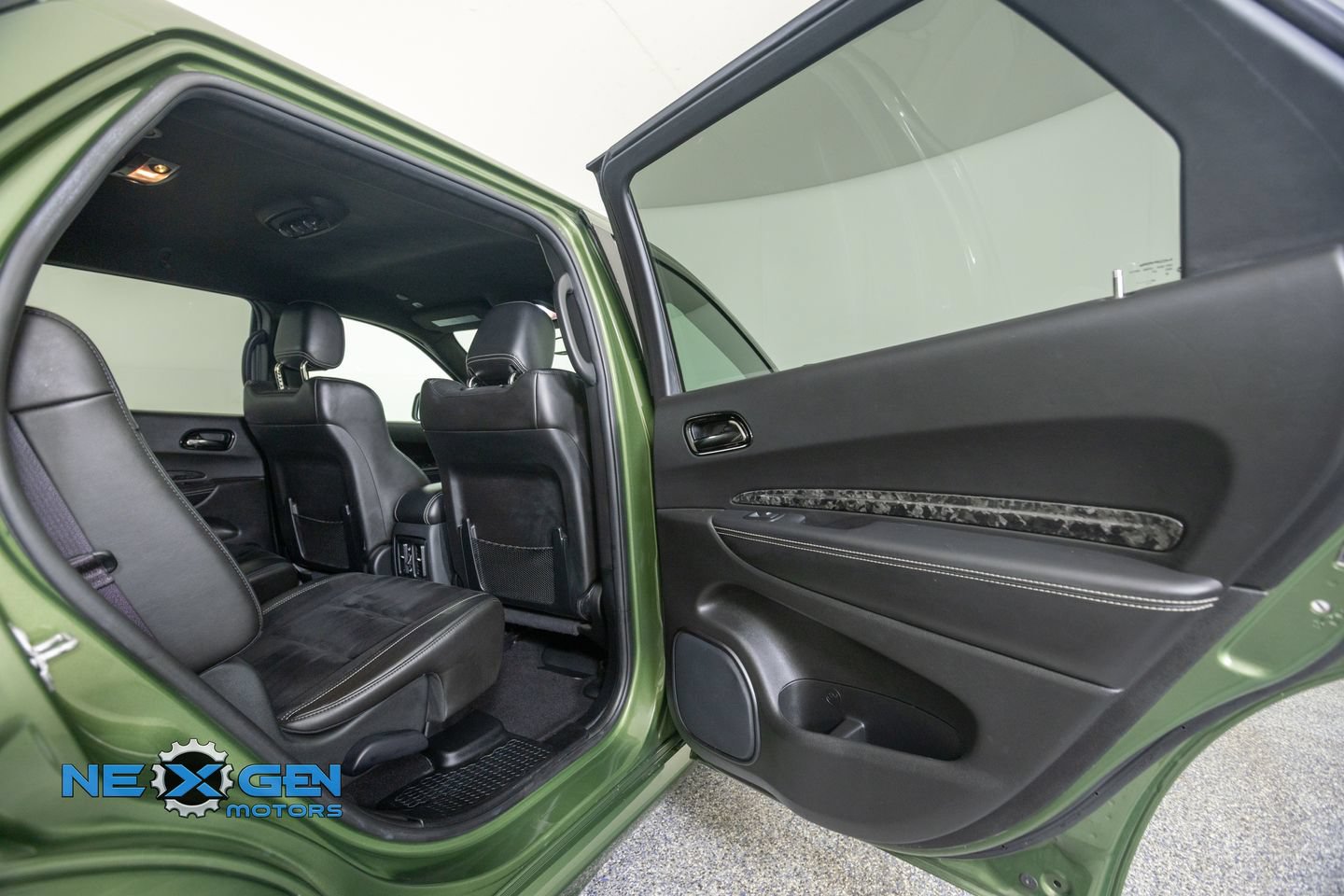 Used 2021 Dodge Durango SRT Hellcat w/ Premium Interior Group AWD/4WD image 37