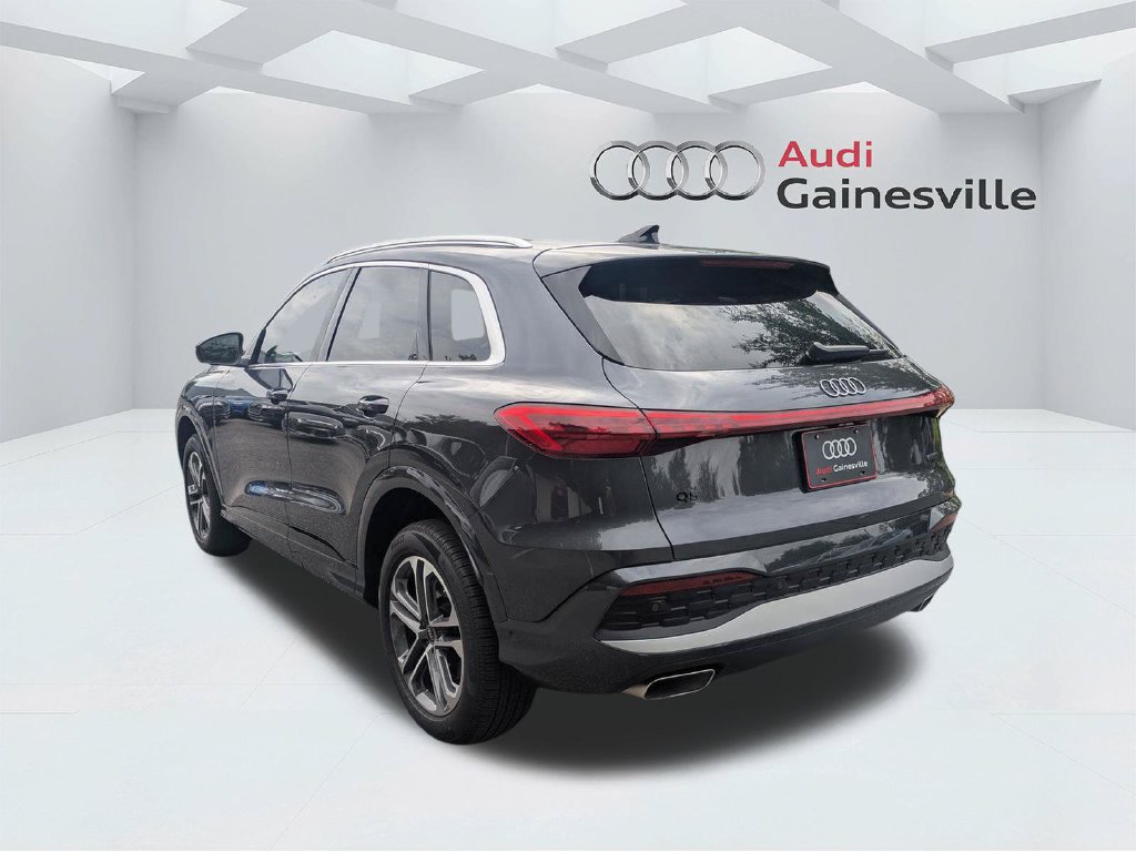 Used 2025 Audi Q5 Premium w/ Convenience Package AWD/4WD image 8