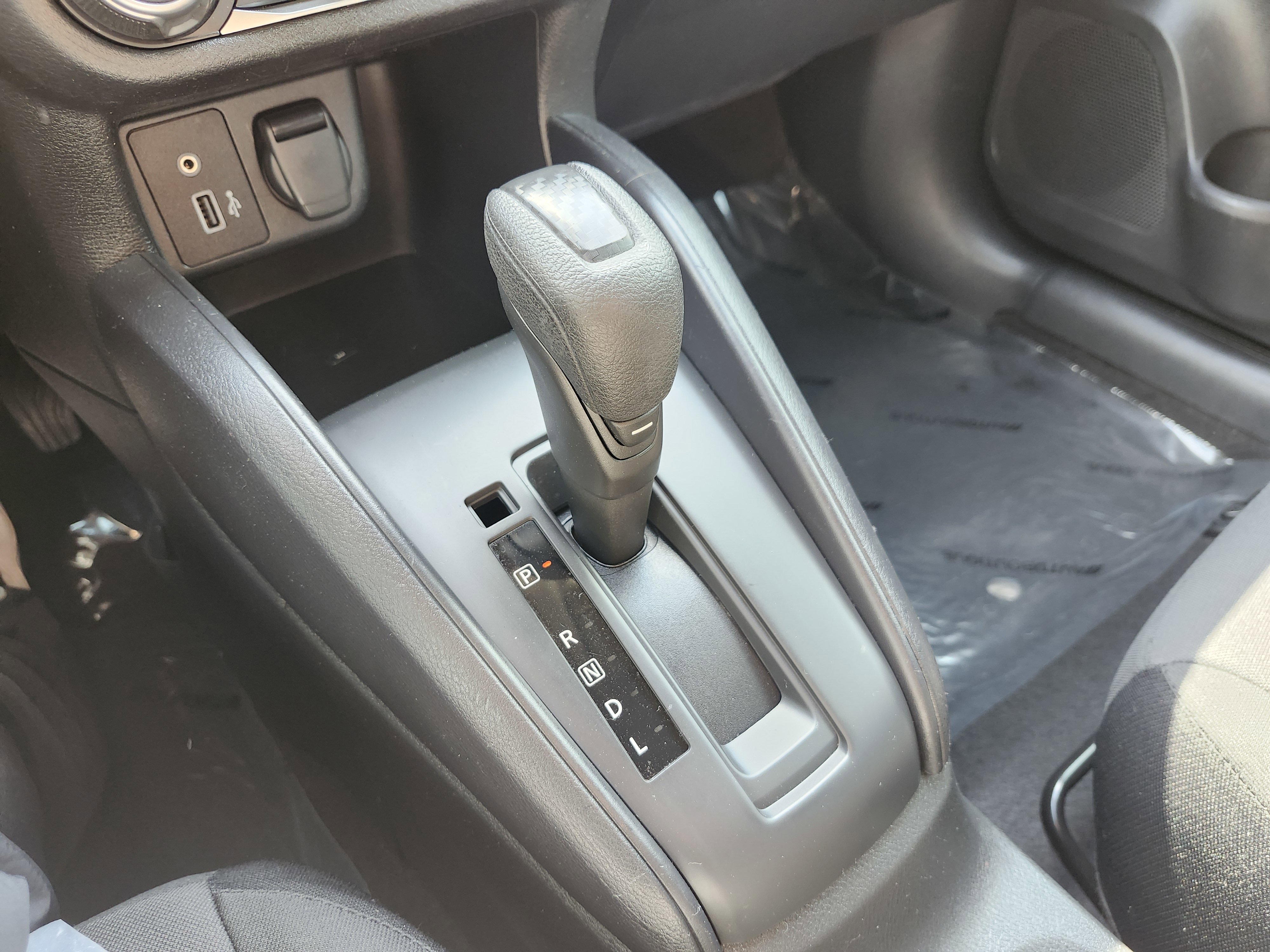 Used 2023 Nissan Versa S w/ Trunk Package image 8