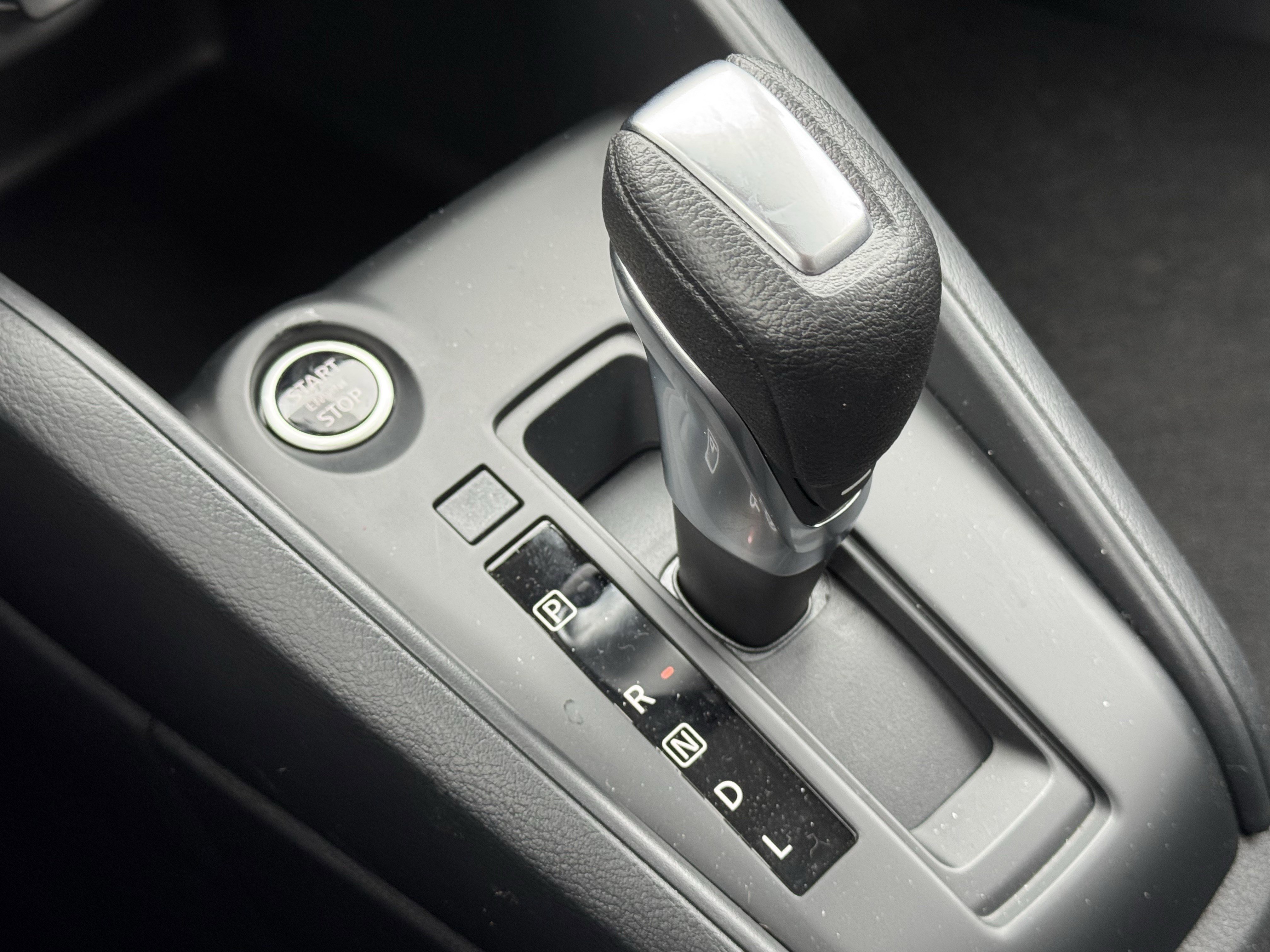 Used 2025 Nissan Kicks Play S image 29