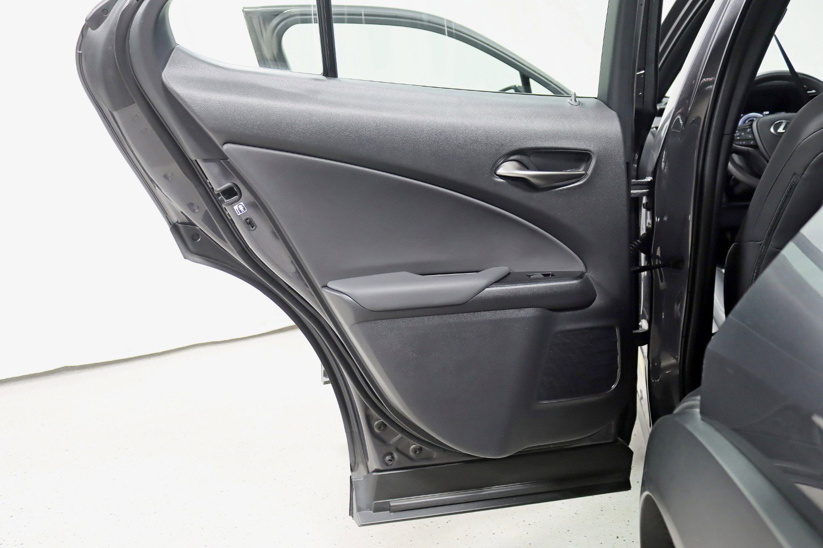 Used 2024 Lexus UX 250h AWD image 31