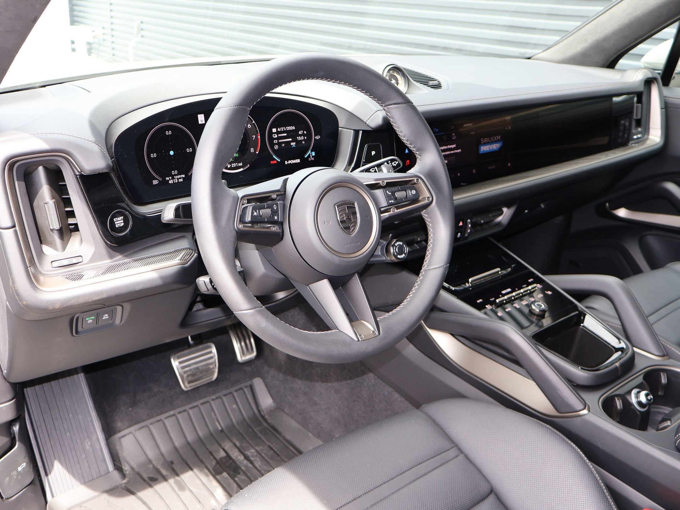Used 2025 Porsche Cayenne Turbo image 4