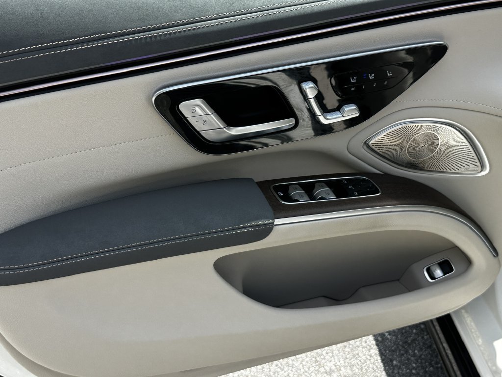 Certified 2023 Mercedes-Benz EQS 580 4MATIC Sedan image 11
