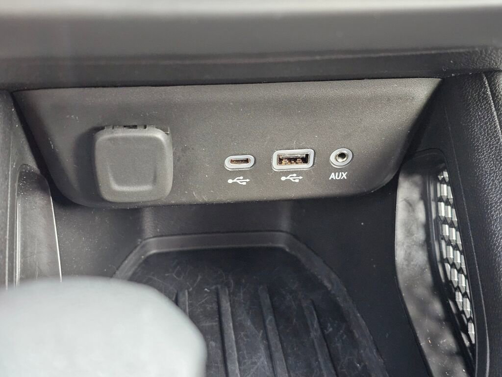 Used 2023 Chevrolet TrailBlazer LT image 34