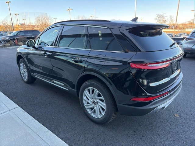 New 2026 Lincoln Corsair Premiere image 5