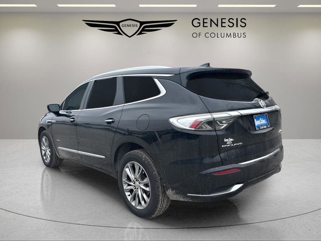 Used 2023 Buick Enclave Avenir image 3