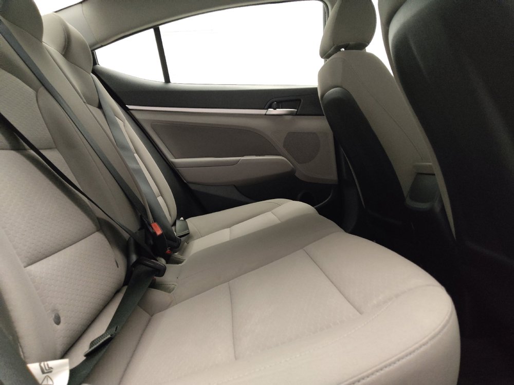 Used 2020 Hyundai Elantra SEL FWD image 19