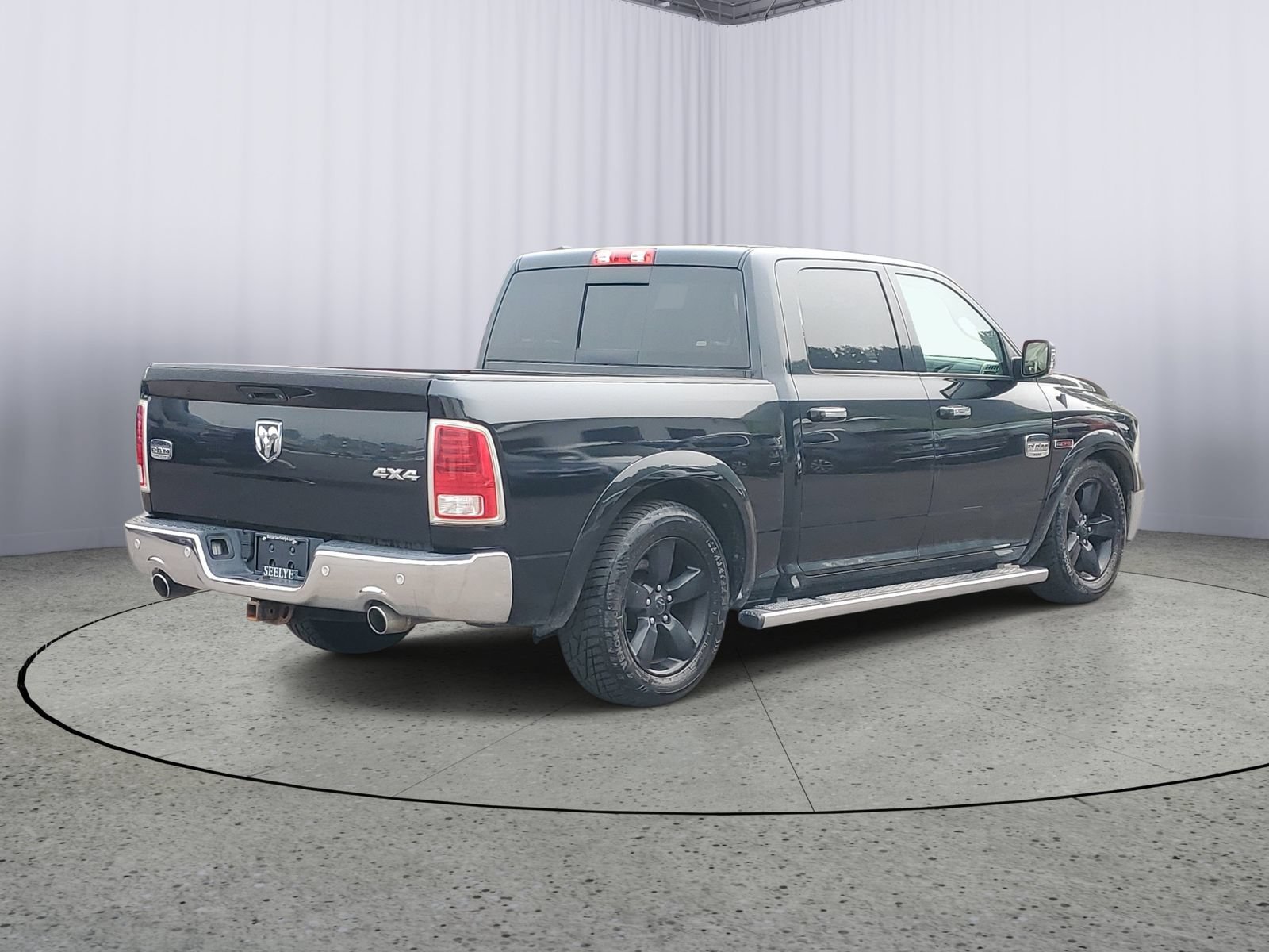 Used 2015 RAM 1500 Laramie Longhorn w/ Convenience Group AWD/4WD image 5